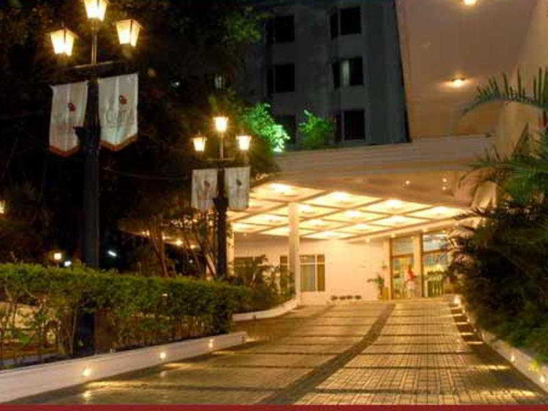 מלון העיר בנגלור The Capitol מראה חיצוני תמונה